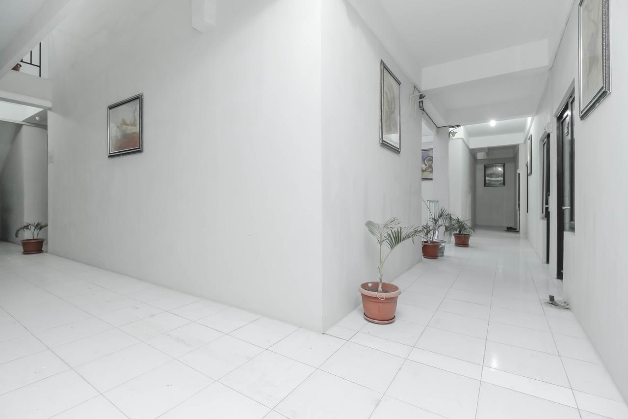 Reddoorz Near Sriwijaya University Palembang Exterior photo