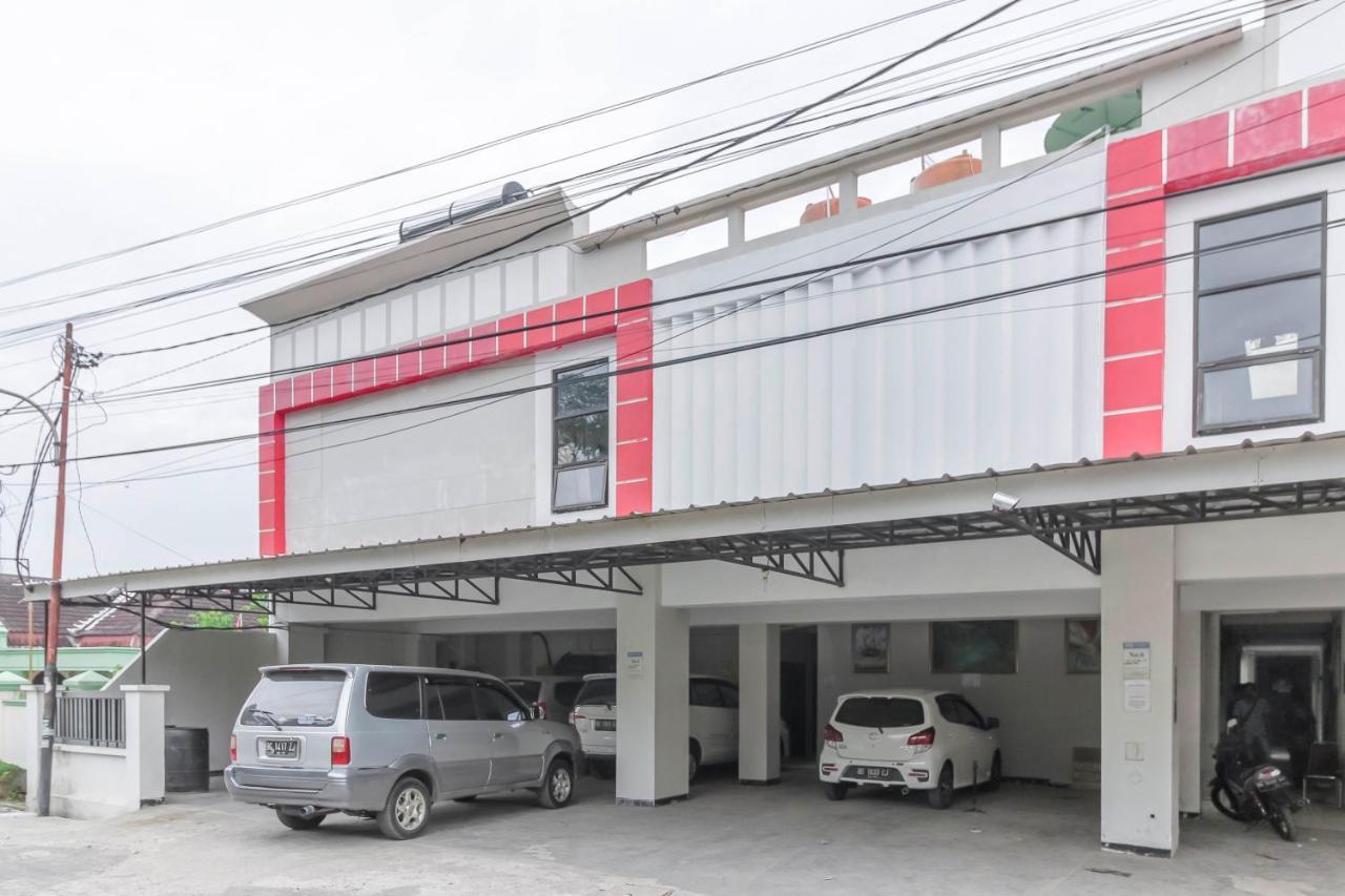 Reddoorz Near Sriwijaya University Palembang Exterior photo