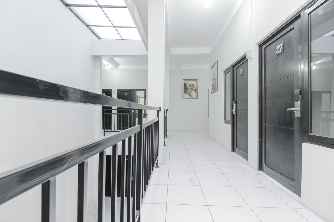 Reddoorz Near Sriwijaya University Palembang Exterior photo