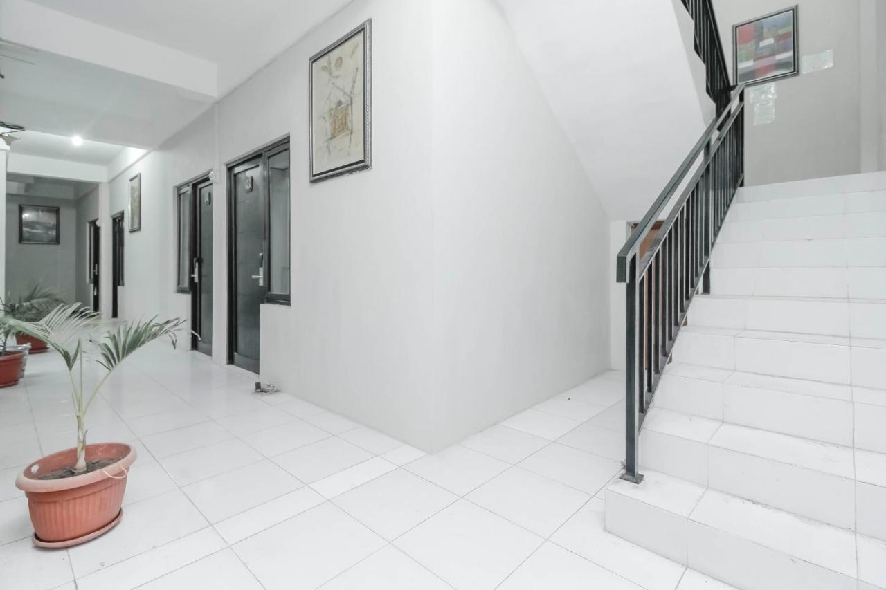 Reddoorz Near Sriwijaya University Palembang Exterior photo